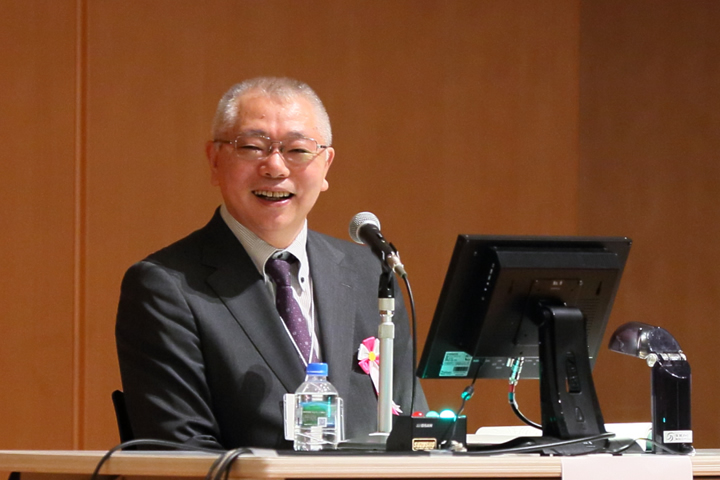 座長の岡部正明・立川綜合病院病院長